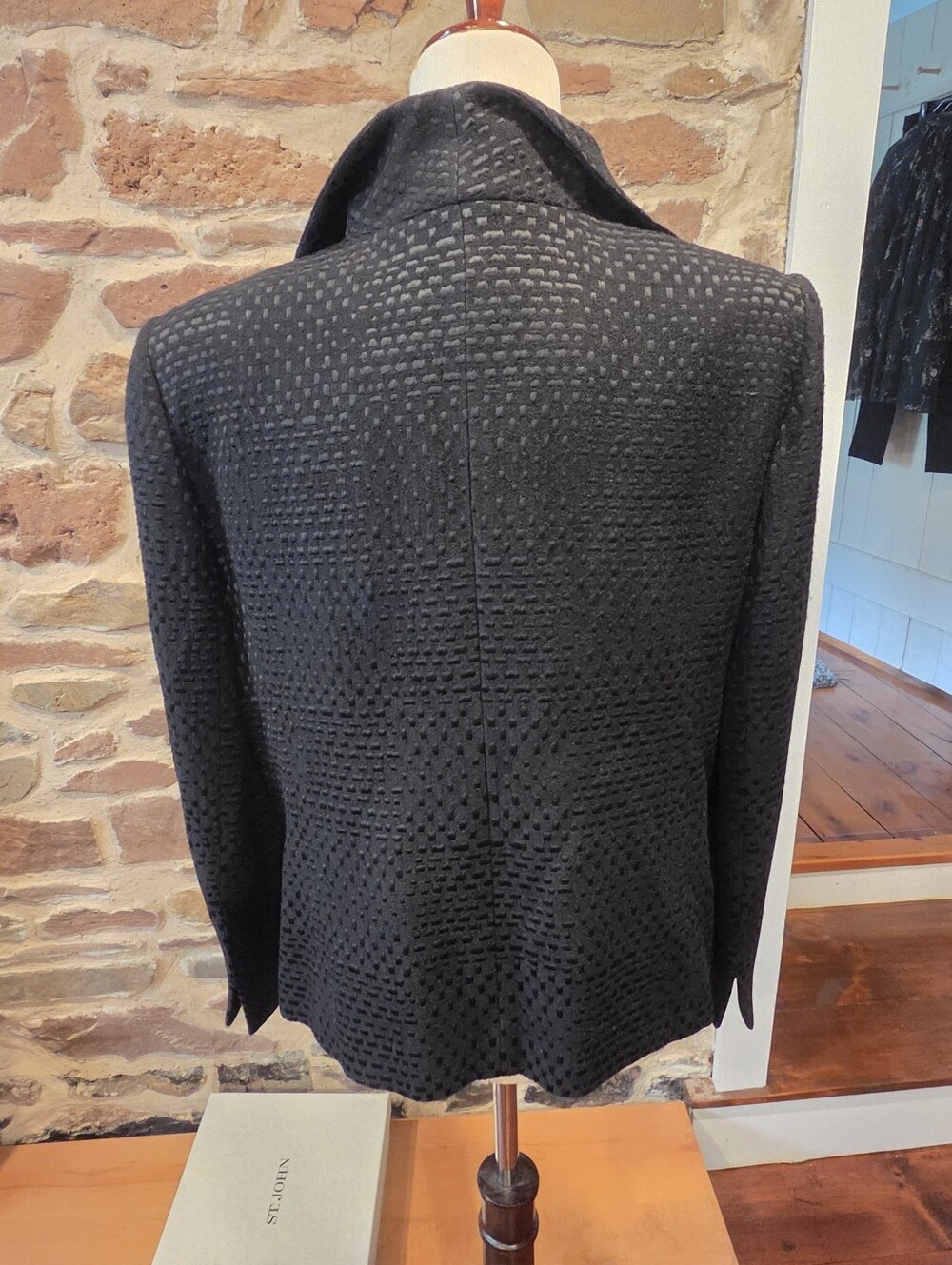 Linda Allard Ellen Tracy Textured Black Zip-Front Jacket - Picture 7 of 8